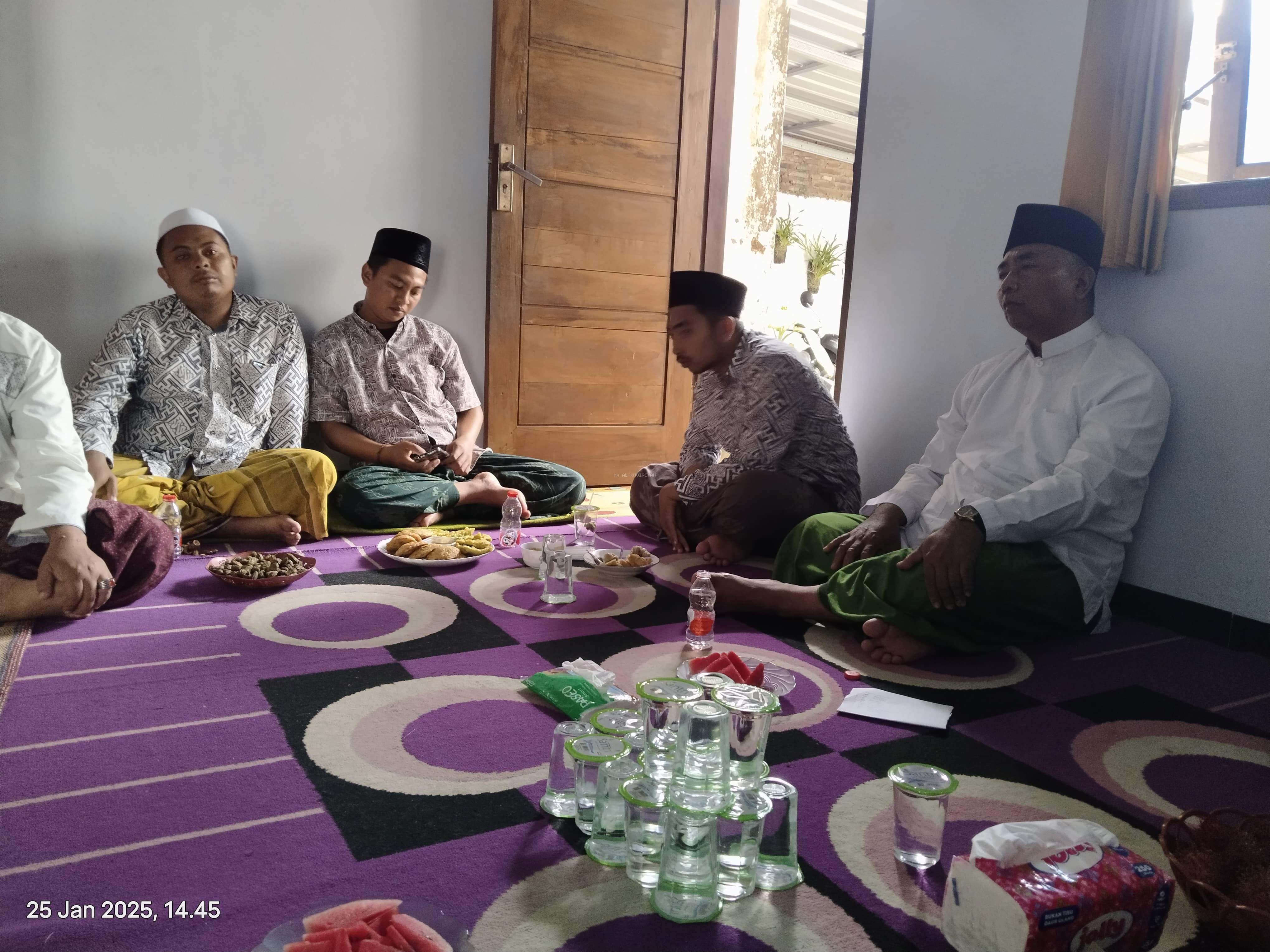 Pembacaan Manaqib di Rumah Bu Wiwid, Wujud Kebersamaan Civitas Akademika