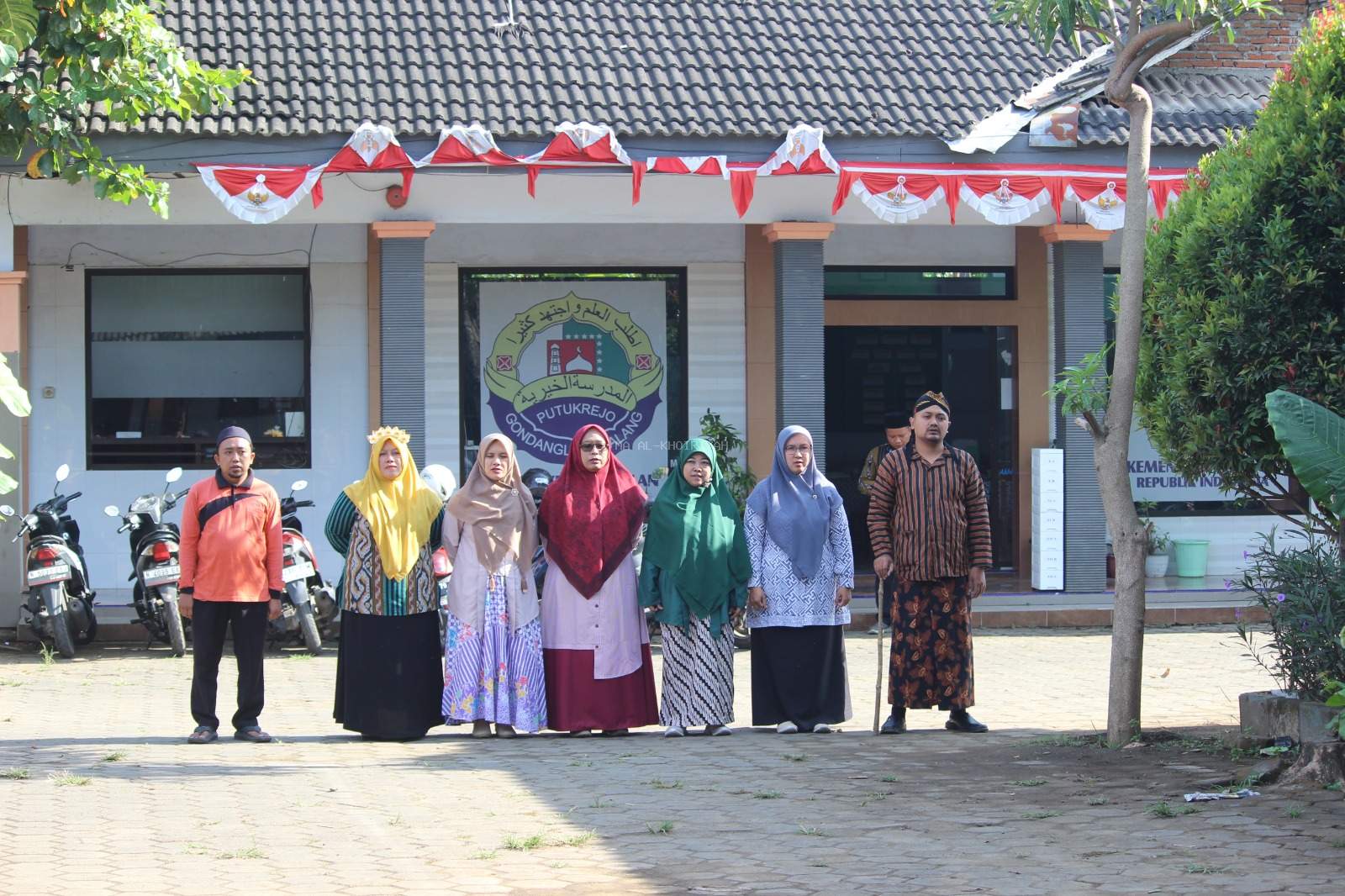 MA AL-KHOIRIYAH GELAR LOMBA MASAK, MASAKAN KHAS DAERAH, (PROYEK P5RA BHINEKA TUNGGAL IKA)